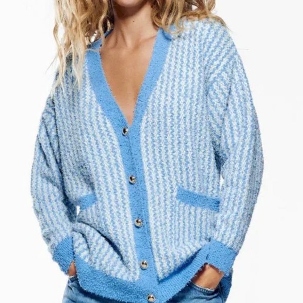 Zara Blue Ivory Gold Button V Neck Soft and Cozy Knit Sweater Cardigan XS/S